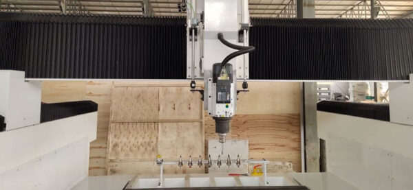 Router CNC rotativo a 4 assi