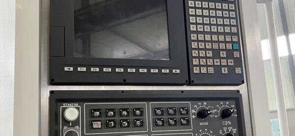 Customized 5-axis CNC Machining Centre